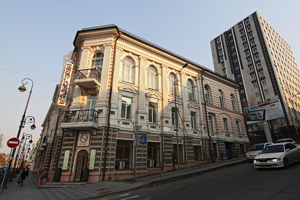 Hotel Versailles Vladivostok Exterior photo